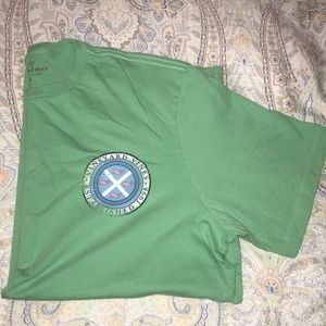 Vineyard Vines T Shirt